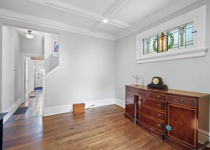Walk To Franklin Park, 4br, Sleeps 8